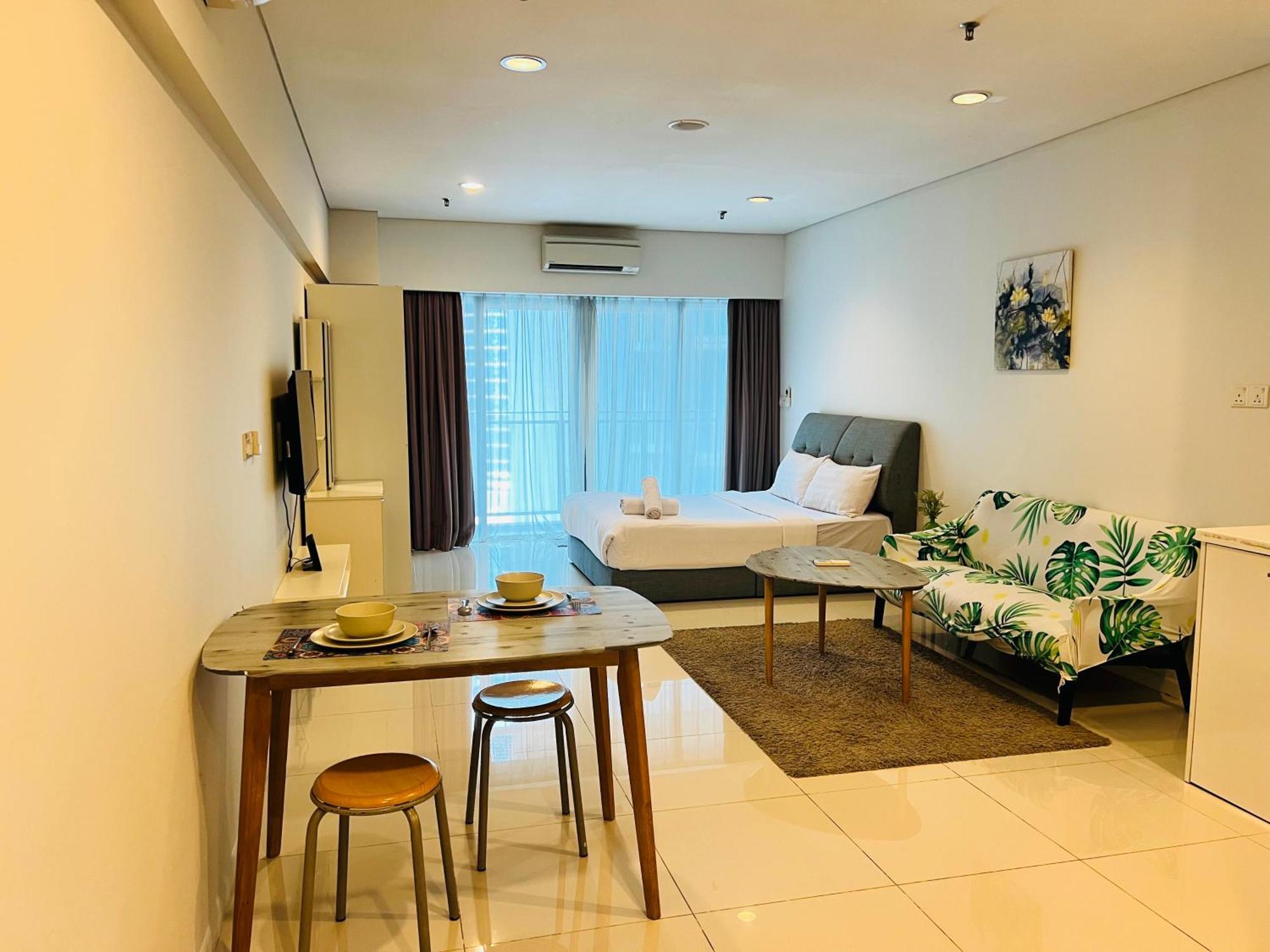 Mercu Summer Suites Klcc By Sweet Home Куала Лумпур Екстериор снимка